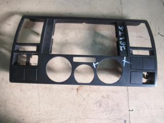 рамка под магнитолу Volkswagen Transporter T5 2004, 1.9 л., дизель, МКПП, микроавтобус, 7H0857237E