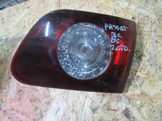фонарь крышки багажника правый Volkswagen Passat B6 2006, универсал, 3C9945094