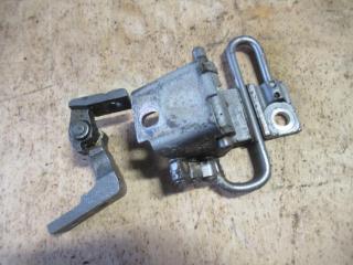 петля двери Volkswagen Passat B5 2001, 4B0831412B, 1J0831402C