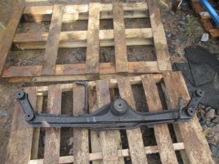 балка под радиатор Volkswagen Golf 3 поколение 1994