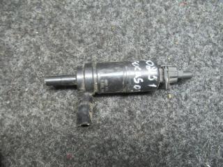 насос (моторчик) омывателя стекла Ford Focus 1 поколение [рестайлинг] 2003, 1.8 л., дизель, МКПП, хетчбэк 5 дв.