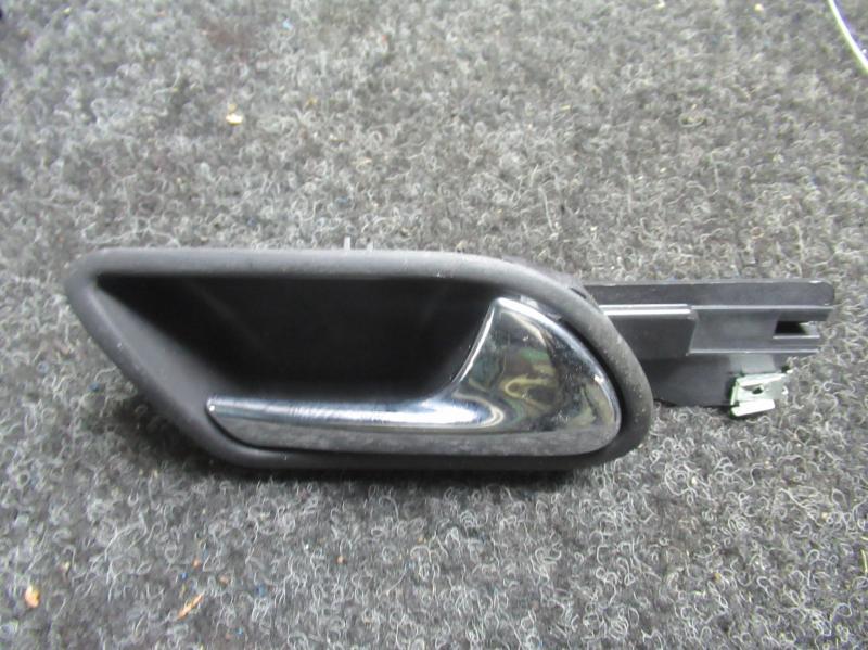 ручка внутренняя передняя правая Volkswagen Golf 4 поколение 2005, 1.9 л., дизель, МКПП, хетчбэк 5 дв. - фото №1