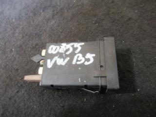 кнопка обогрева сидений Volkswagen Passat B5 1998, 1.9 л., дизель, МКПП, универсал, 3B0936564A