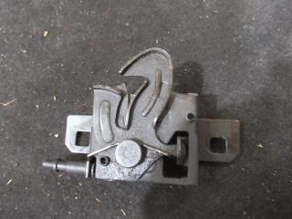 замок капота Volkswagen Sharan 1 поколение [рестайлинг] 2003, 1.9 л., дизель, МКПП, минивэн, 7M7823509A