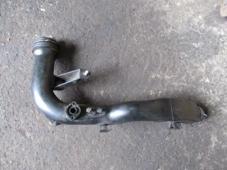 патрубок интеркулера Volkswagen Golf 3 поколение 1999, 8E0145762