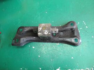 кронштейн КПП Mercedes-Benz C-Класс W202/S202 [рестайлинг] 1999, 2.2 л., дизель, АКПП, седан, A2022420701