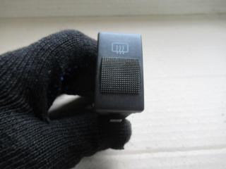 кнопка обогрева заднего стекла Audi A4 B5 1995, 1.6 л., бензин, МКПП, седан, 4D0941503B