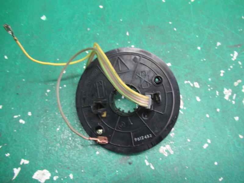 шлейф руля Mercedes-Benz E-Класс W210/S210 1997, 2.9 л., дизель, МКПП, седан, 1704600049 - фото №1