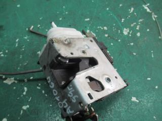 замок двери передней правой Audi A4 B5 1999, 1.9 л., дизель, МКПП, универсал, 8D1837016F