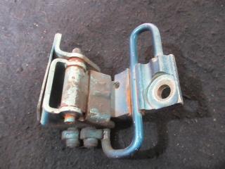 петля двери Audi A6 4B/C5 1998, 4B0833412A