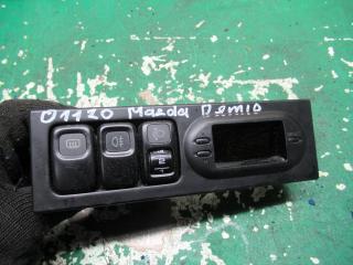 часы Mazda Demio DW [рестайлинг] 1999, 1.3 л., бензин, МКПП, хетчбэк 5 дв.