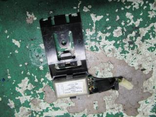 усилитель антенны Audi A6 4A/C4 1997, 2.4 л., бензин, АКПП, универсал, 4B9919893