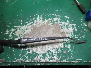 щеткодержатель (поводок стеклоочистителя, дворник) Mazda 6 GG [рестайлинг] 2005, 1.8 л., бензин, МКПП, универсал