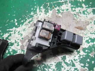 блок предохранителей Toyota Avensis 2 поколение (T250) 2006, 2.2 л., дизель, МКПП, универсал