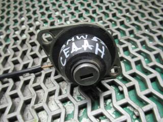 кнопка открытия багажника BMW 5 серия E39 1998, 2.0 л., бензин, МКПП, седан