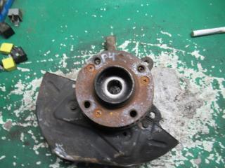 ступица передняя правая Volkswagen Passat B4 1994