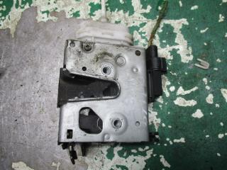 замок двери передней правой Audi A4 B5 1995, 1.9 л., дизель, МКПП, седан, 8D1837016B