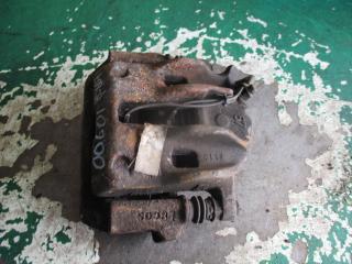 суппорт передний правый Peugeot 607 1 поколение 2002, 2.2 л., дизель, МКПП, седан