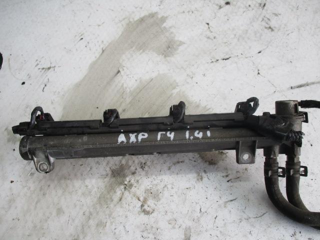 форсунка Volkswagen Golf 3 поколение 1999, 1.4 л., бензин, 036031C - фото №1
