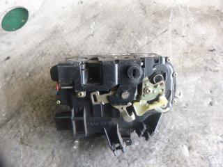 замок двери задней левой Audi A6 4B/C5 2000, 4B0839015G