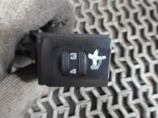 кнопка обогрева сидений Audi A3 8L 1999, 1.8 л., бензин, МКПП, хетчбэк 5 дв., 8L0963563C