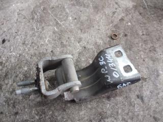 петля крышки багажника Volkswagen Passat B6 2005, 2.0 л., дизель, МКПП, универсал, 3C9827302B