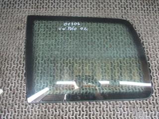 стекло кузовное боковое левое Volkswagen Polo 3 поколение 1997, 1.4 л., бензин, МКПП, универсал