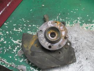 ступица передняя правая Volkswagen Passat B3 1989