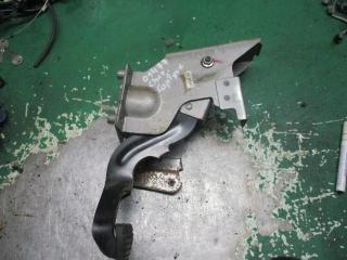 педаль тормоза Chevrolet Captiva 1 поколение 2009, 2.4 л., бензин, МКПП, внедорожник 5 дв.