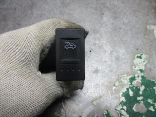 кнопка открывания люка Volkswagen Polo 3 поколение [рестайлинг] 2001, 1.0 л., бензин, МКПП, хетчбэк 5 дв., 6N0959727B