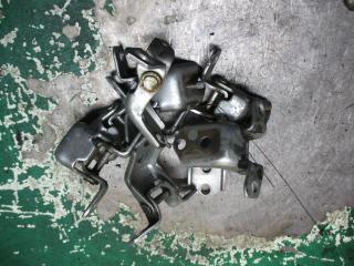 петля двери Mazda 6 1 поколение [рестайлинг] 2007, 2.0 л., дизель, МКПП, универсал