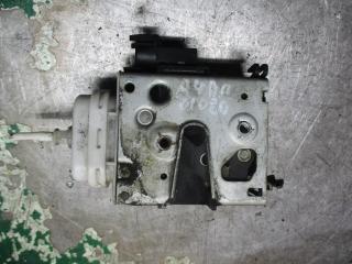 замок двери передней правой Audi A4 B5 1997, 1.8 л., бензин, МКПП, седан, 8D1837016A