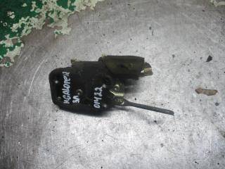 замок двери задней левой Hyundai Galloper 2 поколение 2000, 2.5 л., дизель, МКПП, внедорожник 5 дв.