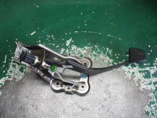 педаль тормоза Toyota Avensis 1 поколение (T220) [рестайлинг] 2002, 2.0 л., дизель, МКПП, универсал