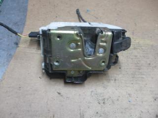 замок двери передней правой Volkswagen Golf 3 поколение 1997, 1.9 л., дизель, МКПП, универсал, 1N1837016M