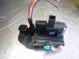 замок двери задней правой Jeep Grand Cherokee WJ 1999, 3.1 л., дизель, АКПП, внедорожник 5 дв.