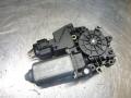 моторчик стеклоподъемника передний правый Audi A4 B5 1996, 1.8 л., бензин, МКПП, седан, 8D0959802B - фото №2