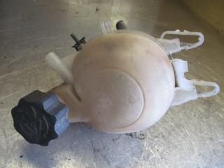 бачок расширительный Citroen C3 1 поколение 2005, 1.6 л., бензин, МКПП, кабриолет, 9680154180