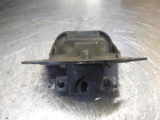 подушка крепления КПП Chrysler Sebring 2 поколение 2002, 2.7 л., бензин, АКПП, седан, 4668135AB