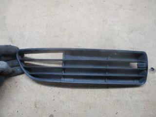 заглушка (решетка) в бампер Audi A4 B5 1997, 1.8 л., бензин, МКПП, седан, 8D0807345B