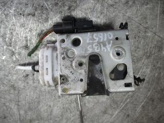 замок двери передней правой Audi A4 B5 1996, 1.8 л., бензин, МКПП, седан