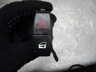 кнопка аварийной сигнализации BMW 5 серия E60/E61 2006, 2.0 л., дизель, МКПП, универсал, 6919506