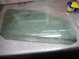 стекло двери передней правой Volkswagen Golf 4 поколение 2004