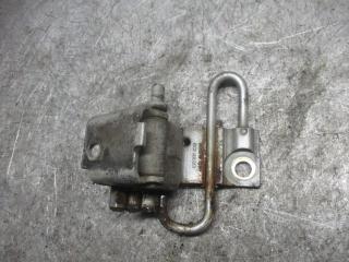 петля двери Audi A6 4B/C5 1999, 4B0831412B