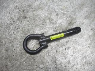 крюк буксировочный Dacia Sandero 1 поколение 2009, 1.4 л., бензин, МКПП, хетчбэк 5 дв.