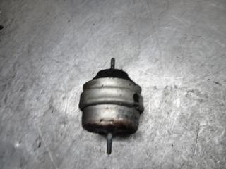 подушка крепления двигателя Volkswagen Passat B5 [рестайлинг] 2004, 1.6 л., бензин, МКПП, седан, 8D0199379J