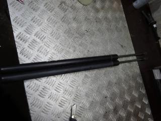 амортизатор крышки багажника (3-5 двери) Volkswagen Transporter T5 2005, 1.9 л., дизель, МКПП, микроавтобус, 7H082755