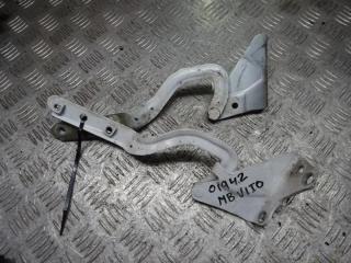 петля капота Mercedes-Benz Vito W639 2010, 2.2 л., дизель, МКПП, микроавтобус, A6397500251, A639750035