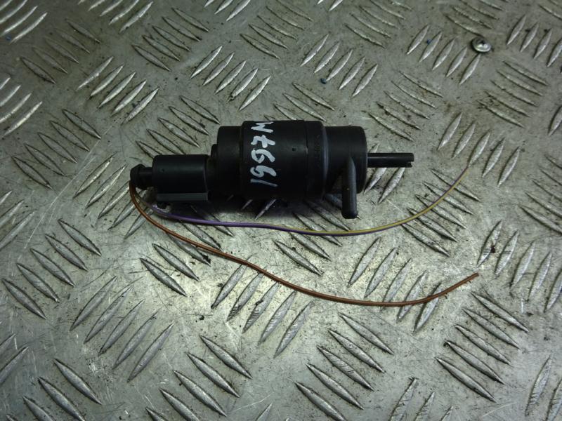 насос (моторчик) омывателя стекла Mercedes-Benz E-Класс W210/S210 1997, 2.9 л., дизель, МКПП, седан, 3090179257 - фото №1