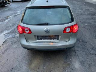 фонарь крышки багажника правый Volkswagen Passat B6 2005, 2.0 л., дизель, АКПП, универсал